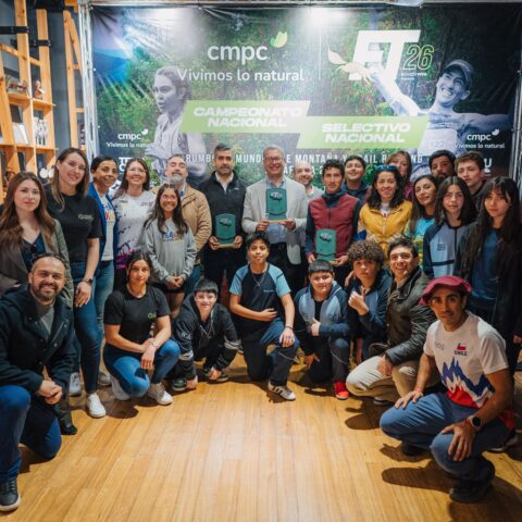 Comunidad escolar en el Parque Alessandri Nacimiento